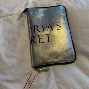 Victoria’s Secret Zipper Up Duffle Bag